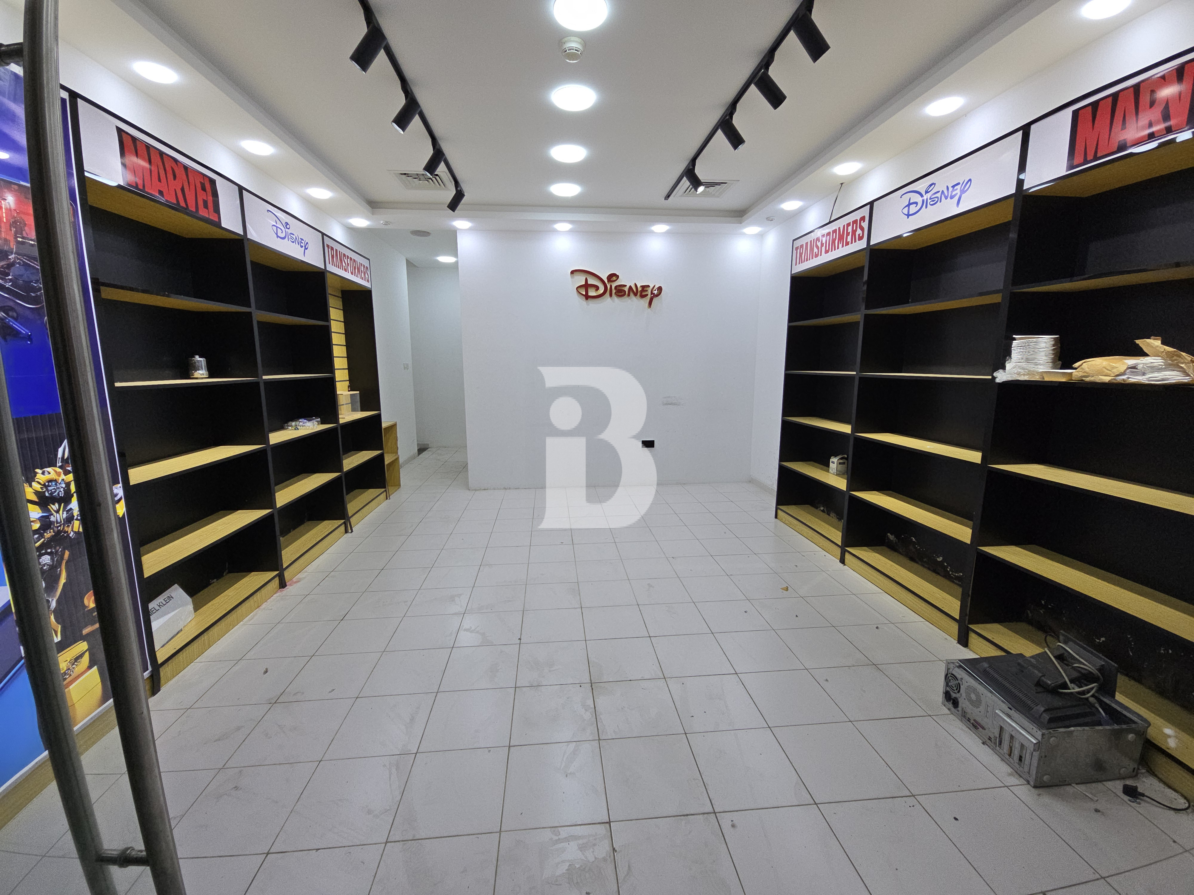PRIME RETAIL SHOP | READY TO MOVE | FULLY FITTED