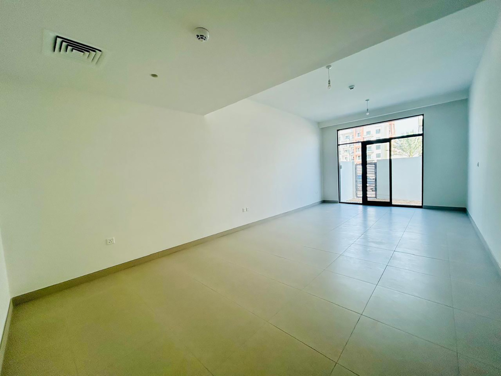 Mid Unit | Lowest Price 4BR |Roof Garden