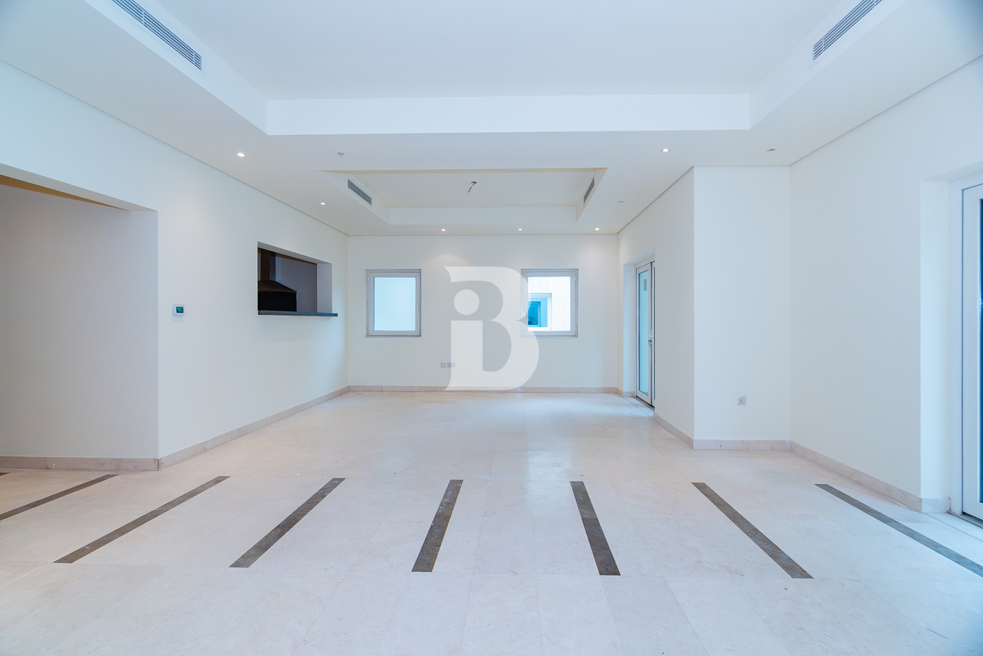 INTERNAL | NEAR PARKS | SINGLE ROW | CORNER UNIT