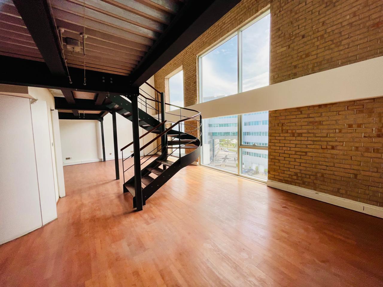 Fitted Duplex Office | Terrace | DDA License