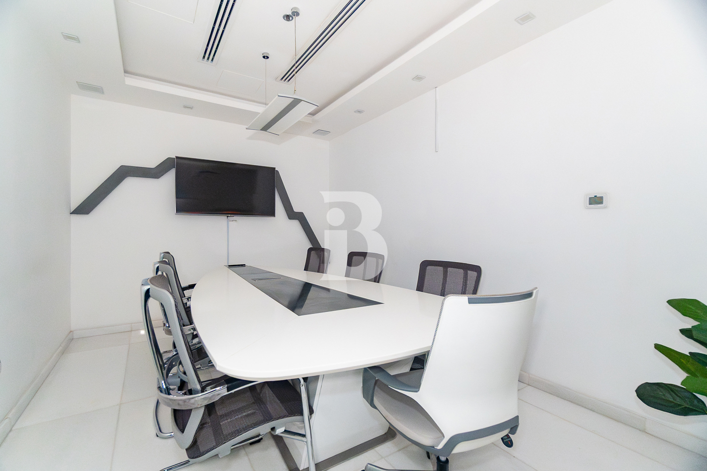 Fully Furnished | Vacant |4 P | Spacious