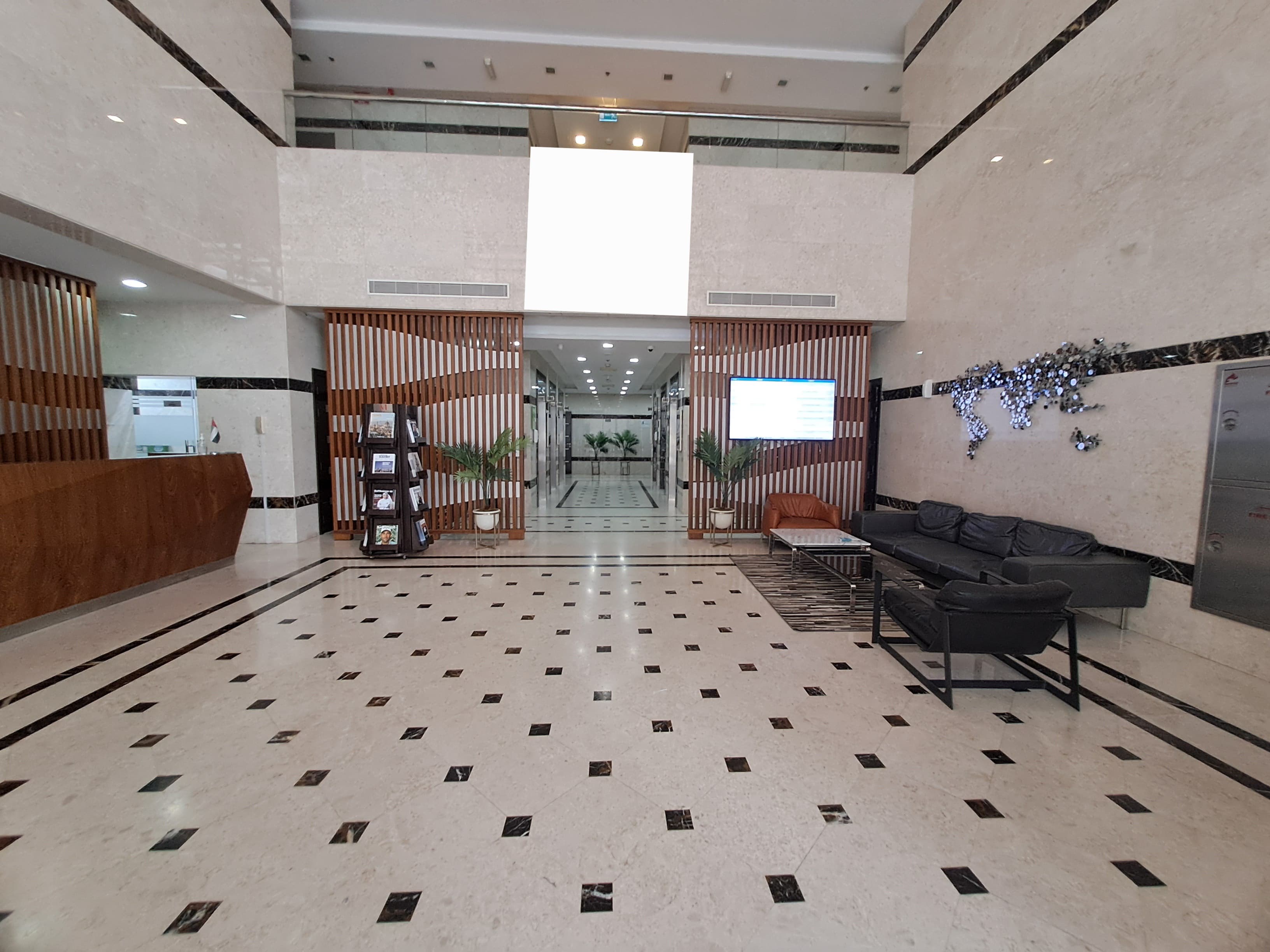 Sea &amp; Community View | Spacious Partitions