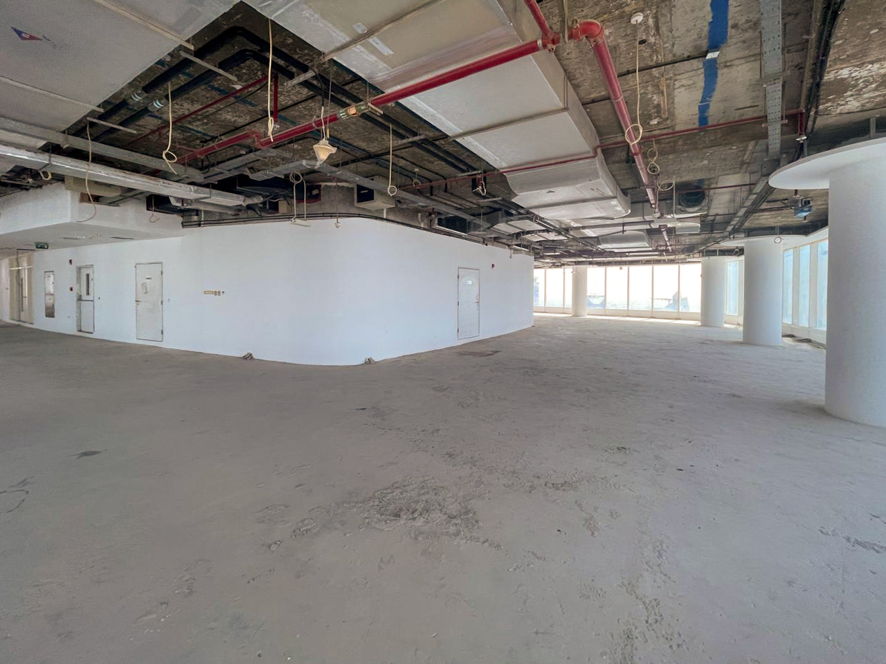 Full Floor | Panoramic View | Close to Metro