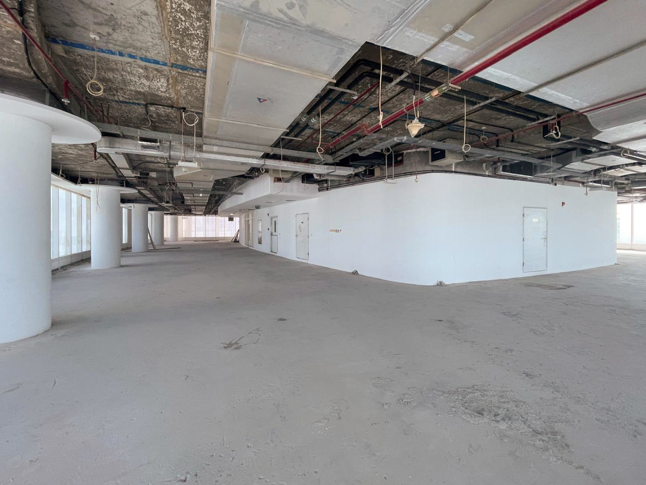 Full Floor | Panoramic View | Close to Metro
