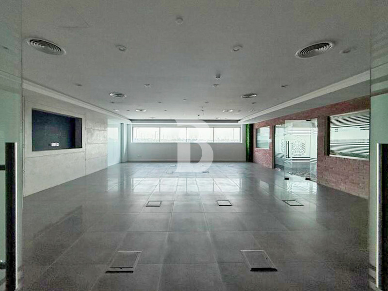 Spacious Shop | Prime Location | Ample Parking
