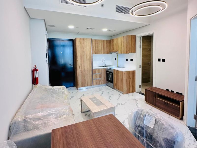 Stylish 1BHK | Balcony | Furnished
