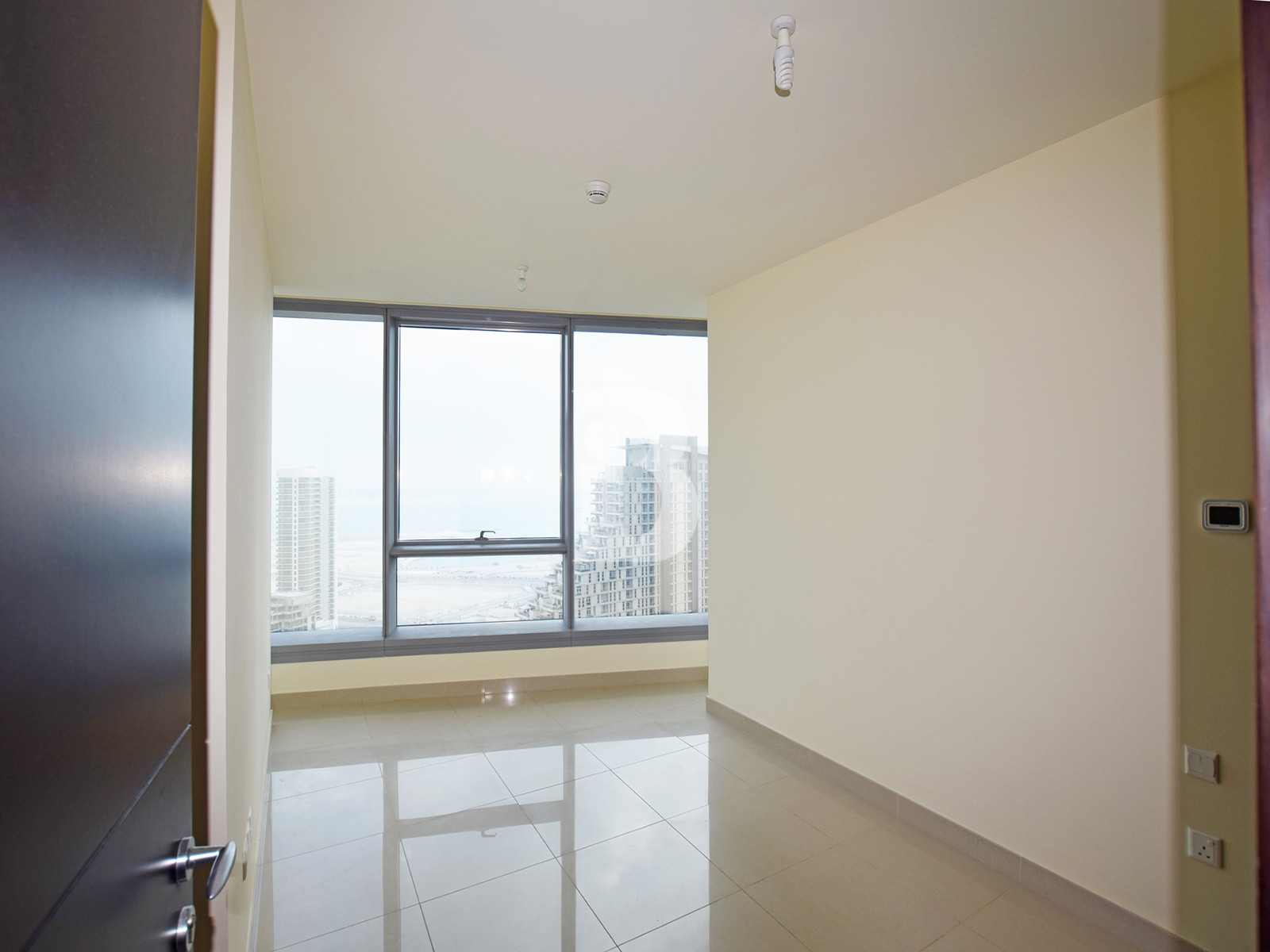 Sea View | Tenanted High Flr. | Prime Location