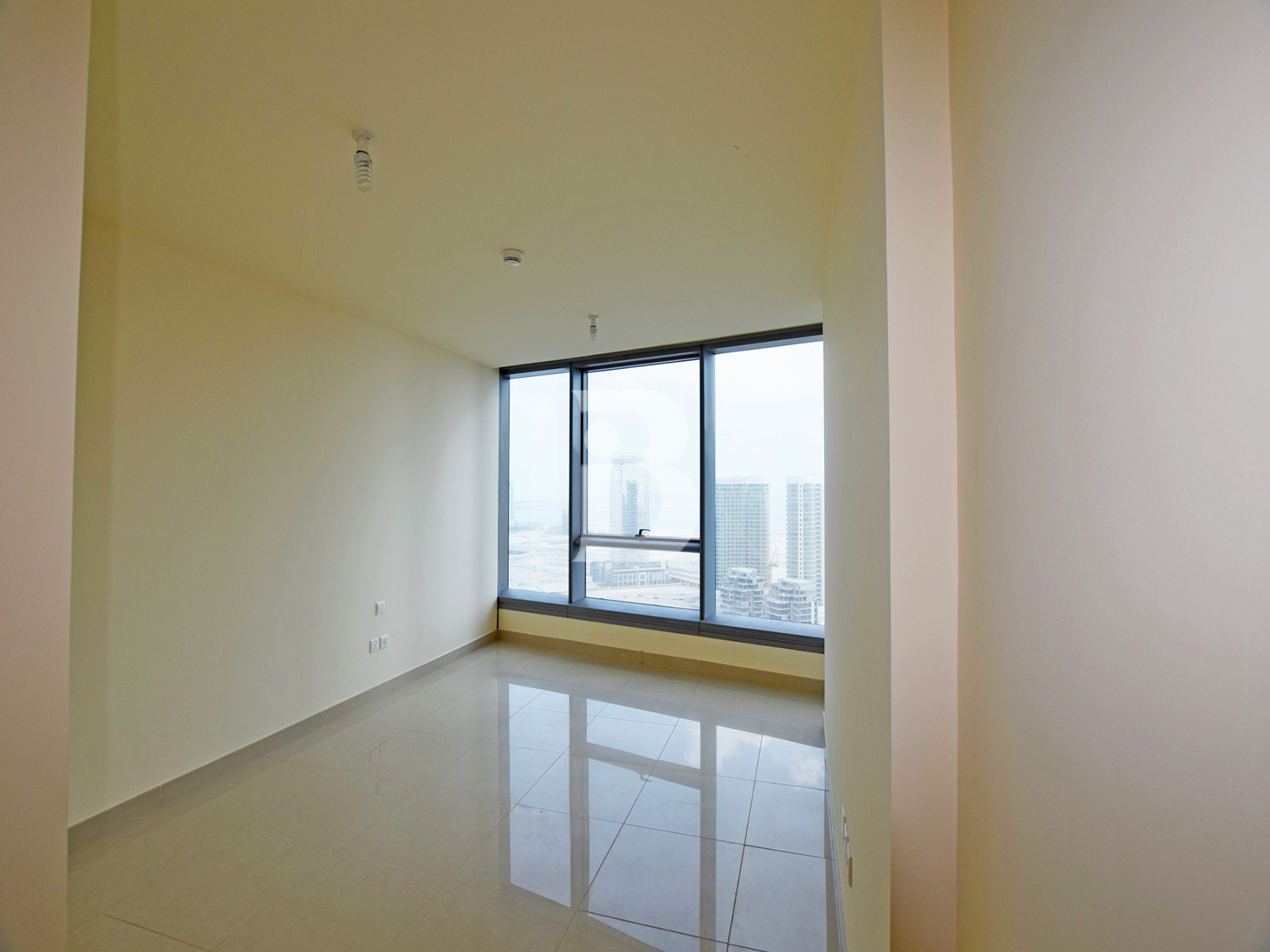Sea View | Tenanted High Flr. | Prime Location
