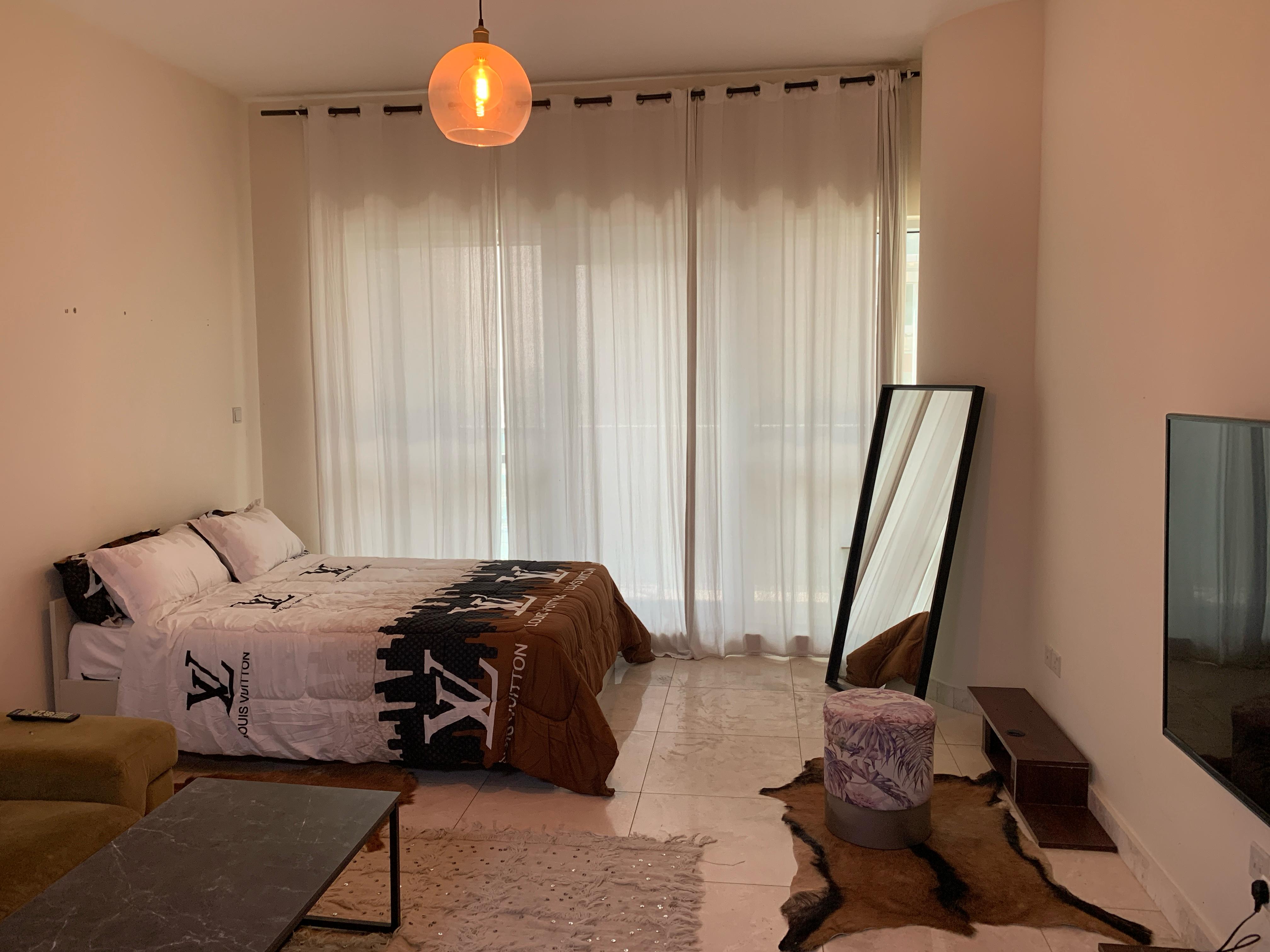 FURNISHED STUDIO | GOOD PRICE | NO AGENTS