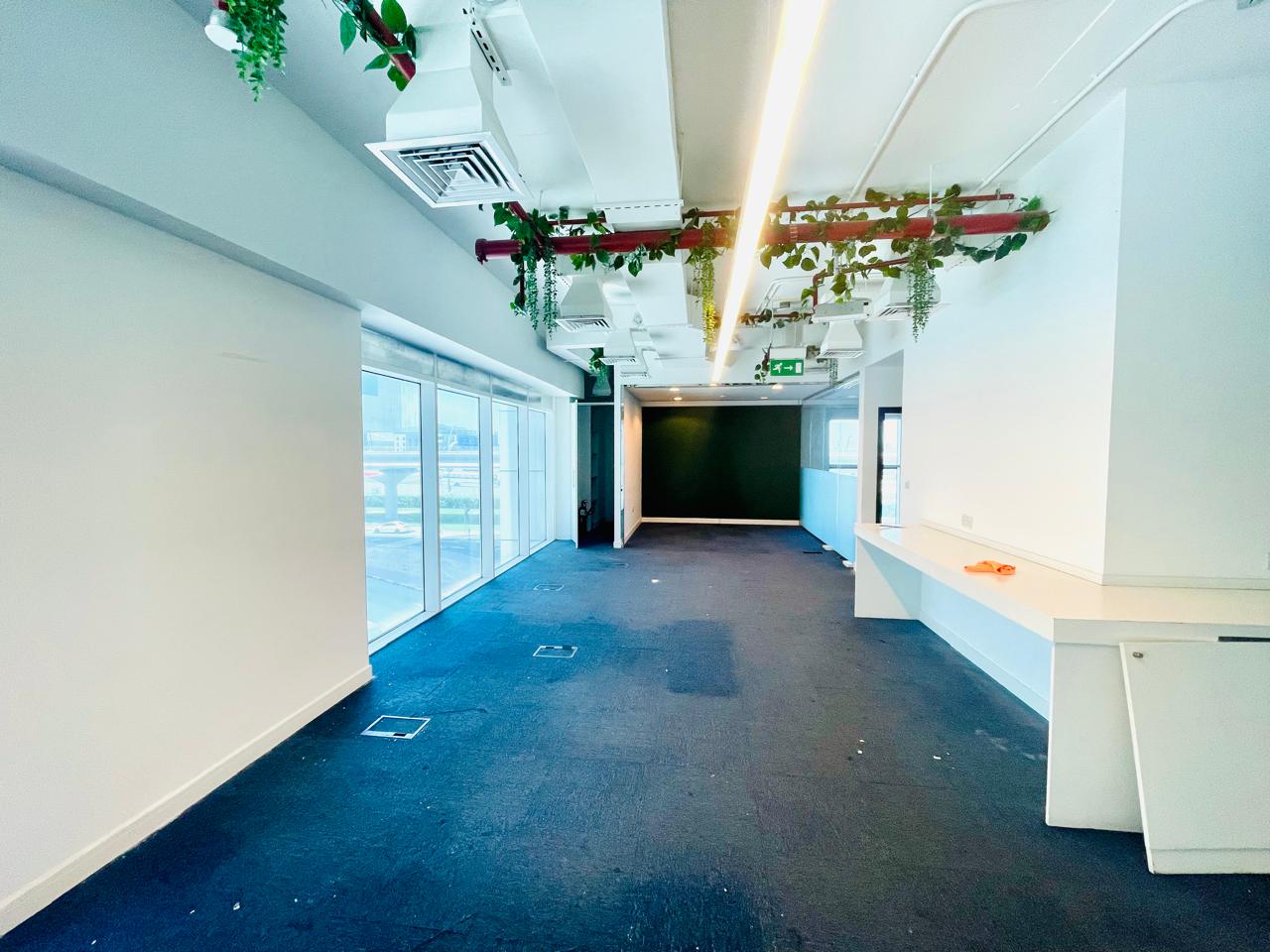 Spacious office I SZR Road I Fully Fitted