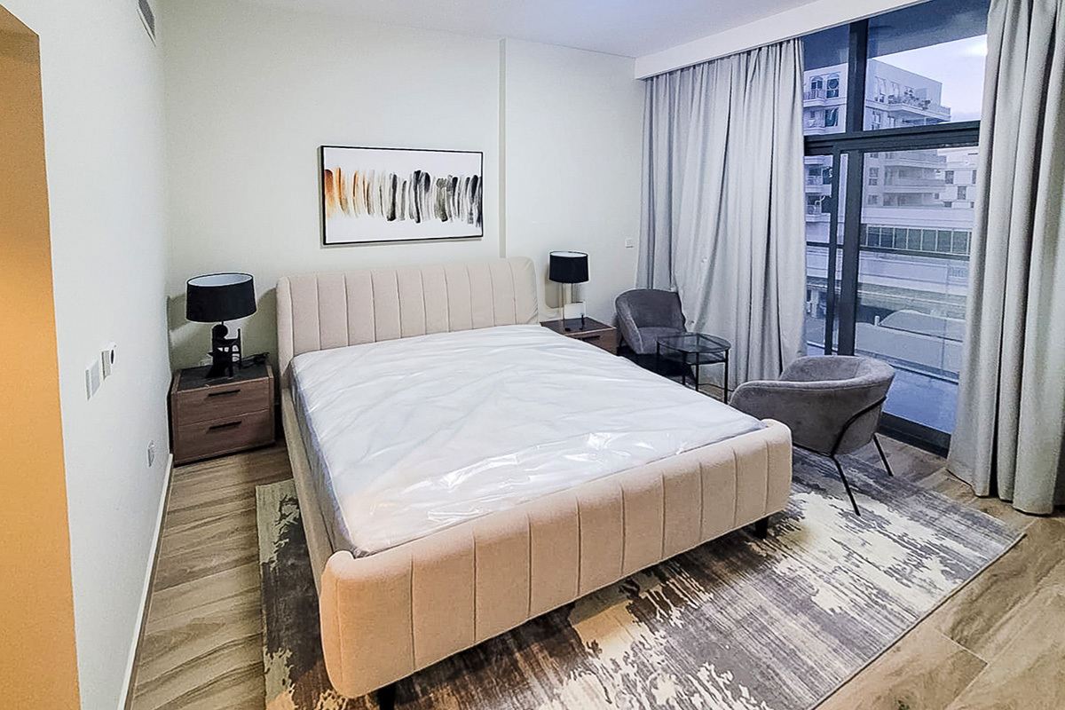 Open view | Unfurnished | Tenanted