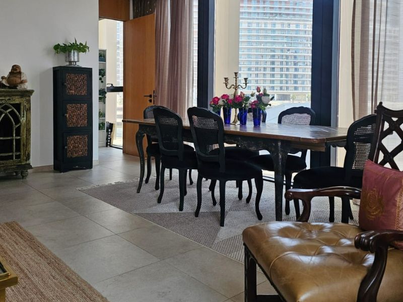 UNFURNISHED | VACANT | BIG LAYOUT | NO AGENTS