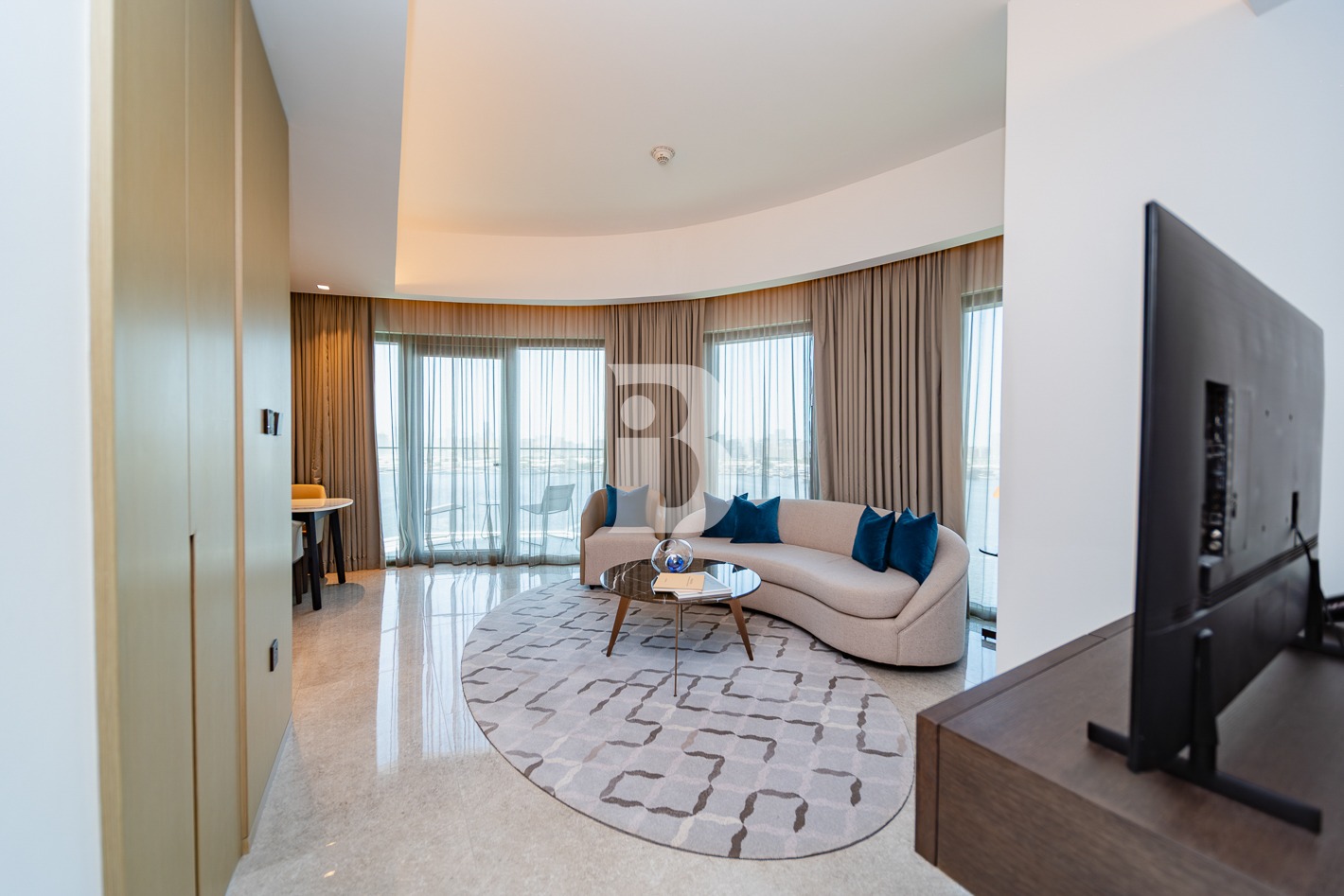 Burj Skyline | Luxury Living | Waterfront