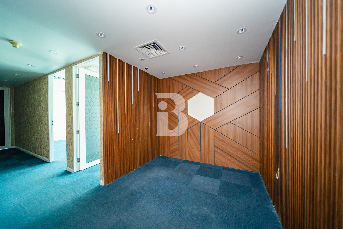 PREMIUM UNIT || CLOE TO METRO || PARTITIONS DONE