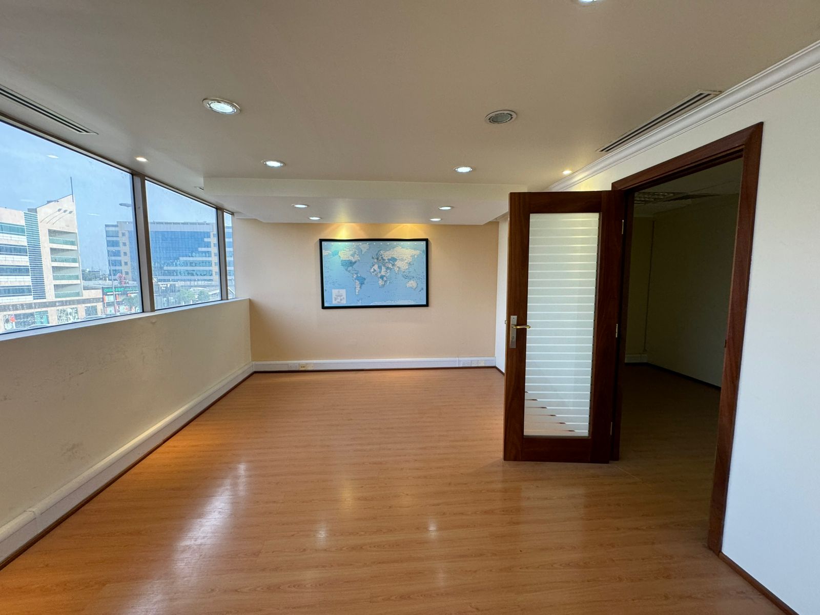 SHEIKH ZAYED FACING | FITTED | 2 MONTHS FREE