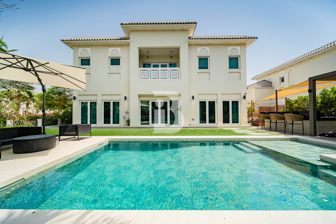Corner | Single Row | Upgraded | Pool and Jacuzzi