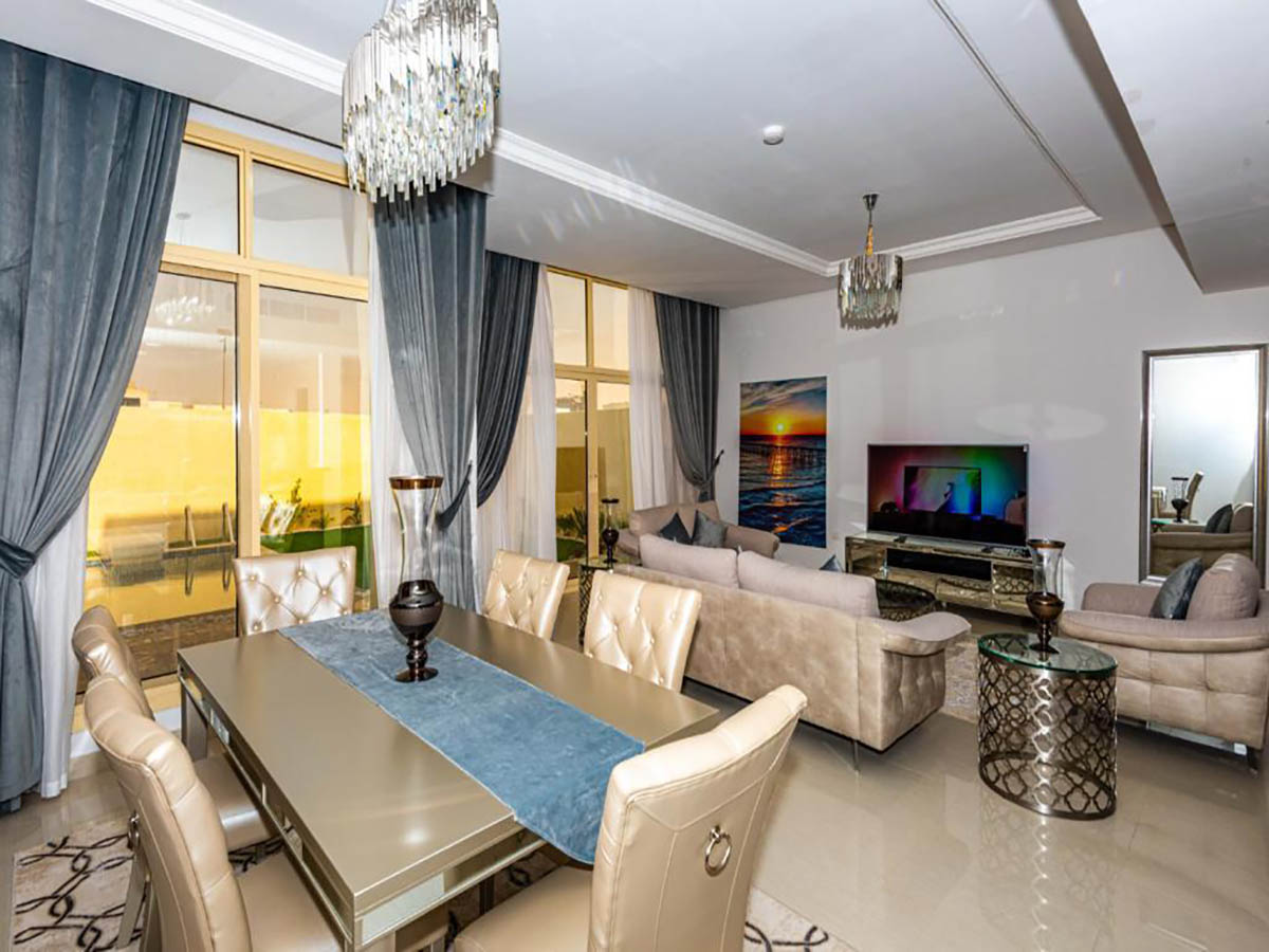 4 Bedroom | Pool | Spacious | Landscaped