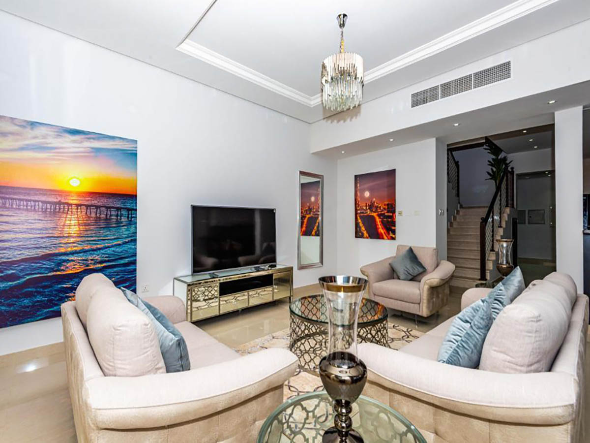 4 Bedroom | Pool | Spacious | Landscaped