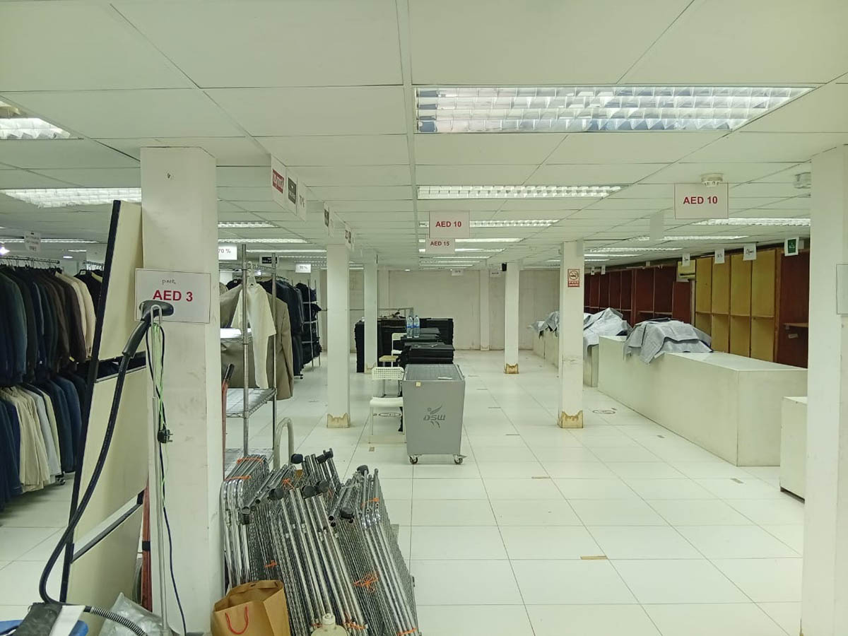 Prime location | Easy Accessibility | Huge Layout
