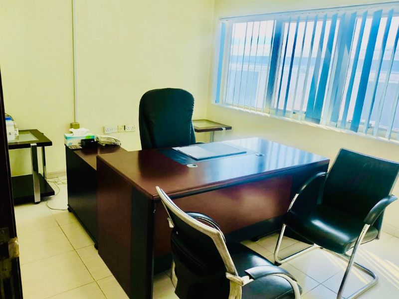 ROAD FACING | FITTED OFFICE | MEZZANINE FLOOR