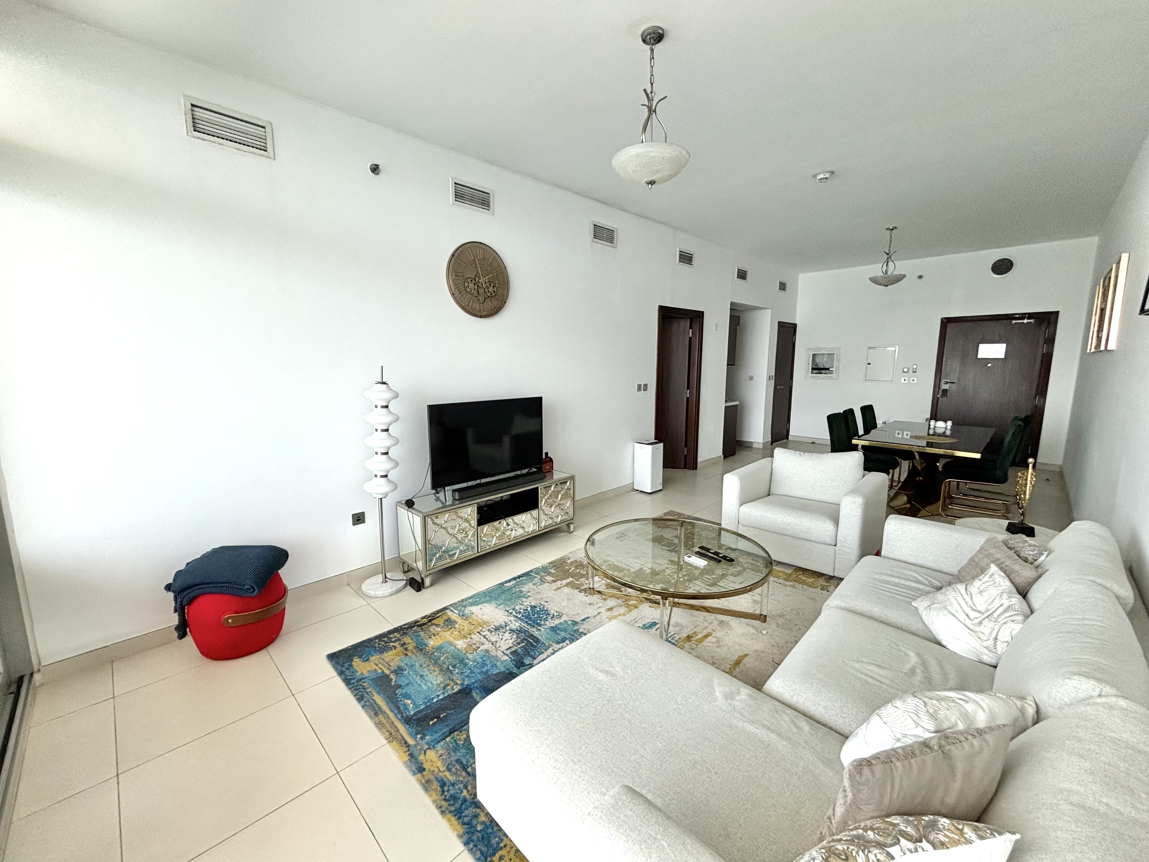 SEA VIEW | RESORT-STYLE LIVING | PRIME LOCATION