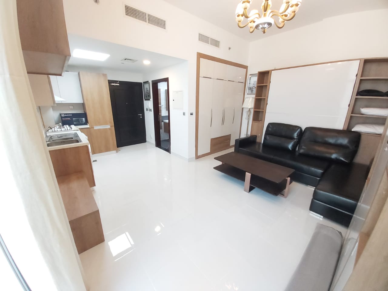 CLOSE TO METRO STATION | READY TO MOVE IN STUDIO