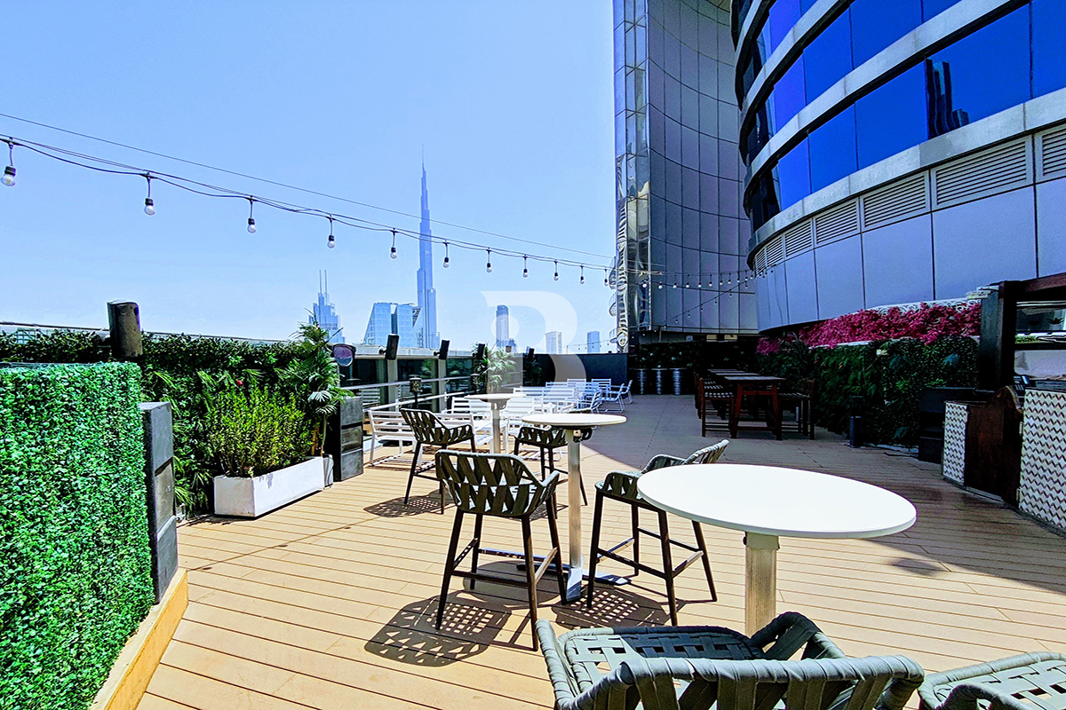 OPEN AIR LOUNGE | FURNISHED | ALCOHOL PERMIT