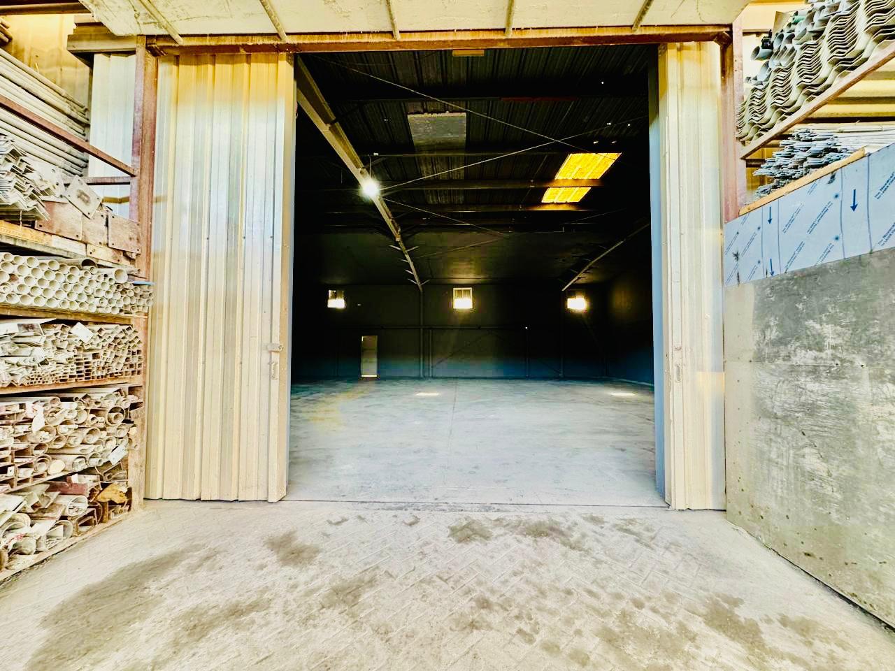 Next to E 611 | 90KW | 8m Height | Warehouse