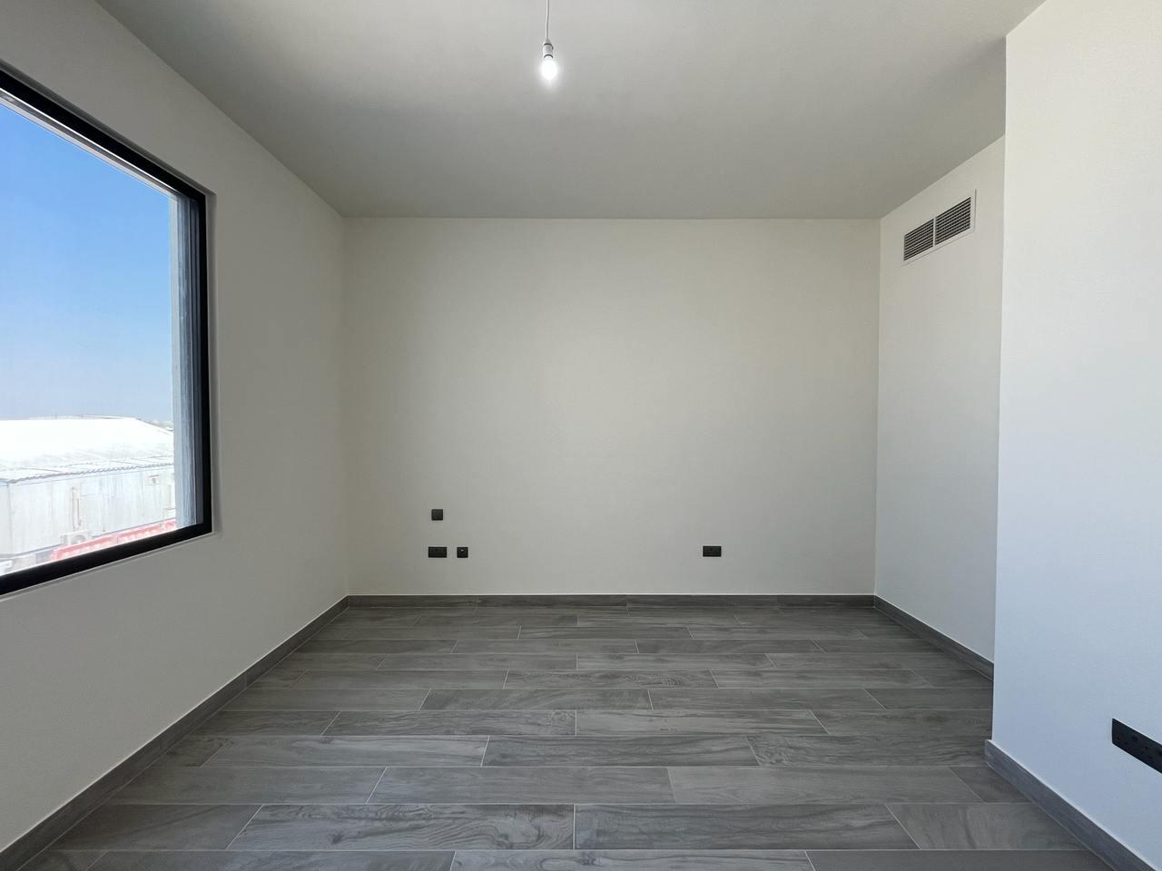 Ready to Move-in| Fully Furnished Single Row Villa