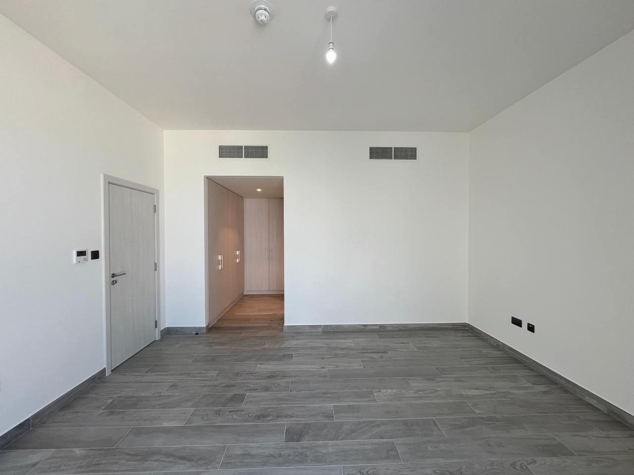 Ready to Move-in| Fully Furnished Single Row Villa