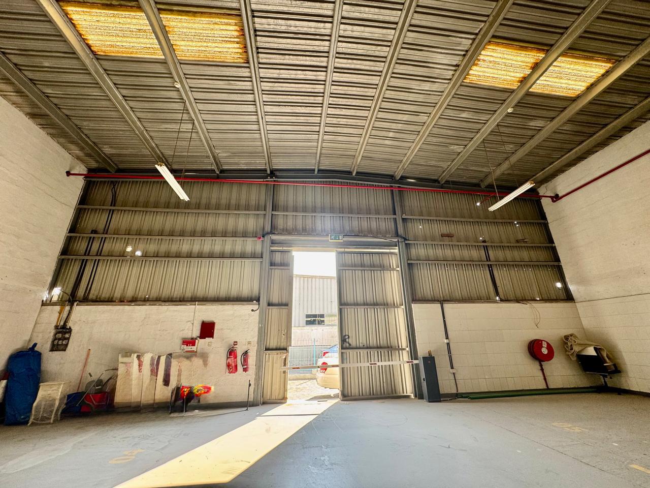 WAREHOUSES | VACANT SEPT 2025 | HIGH ROI POTENTIAL