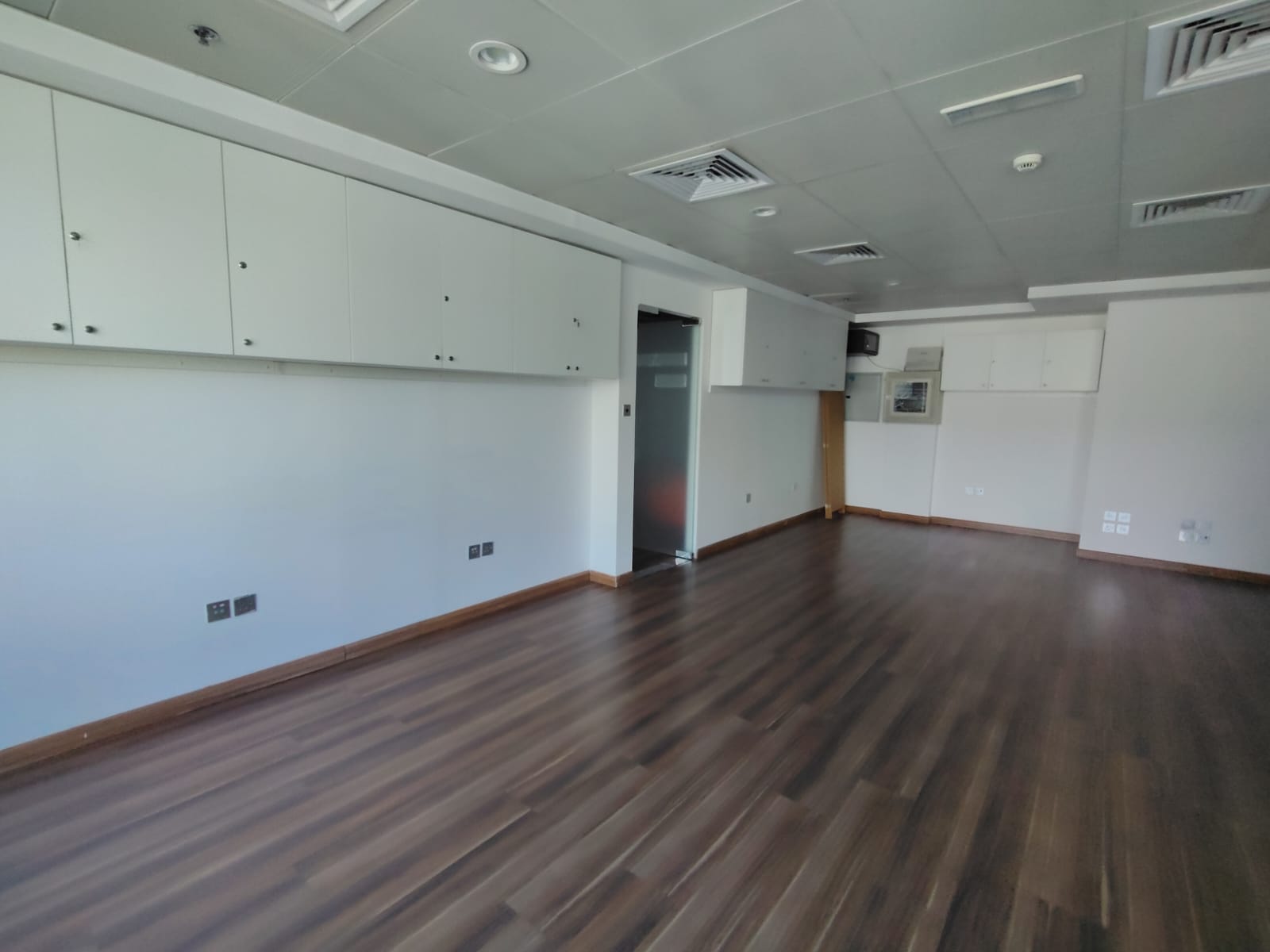 CANAL VIEW | HIGH FLOOR OFFICE | SEMI FURNISHED