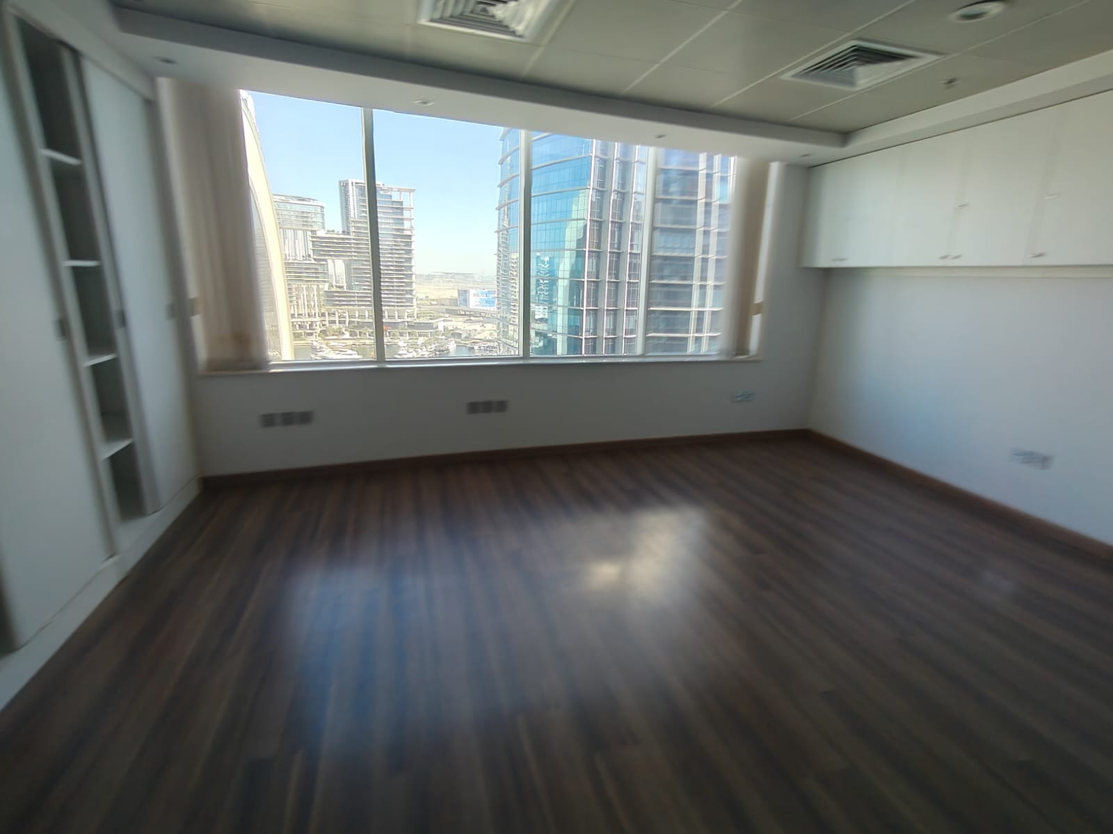 CANAL VIEW | HIGH FLOOR OFFICE | SEMI FURNISHED
