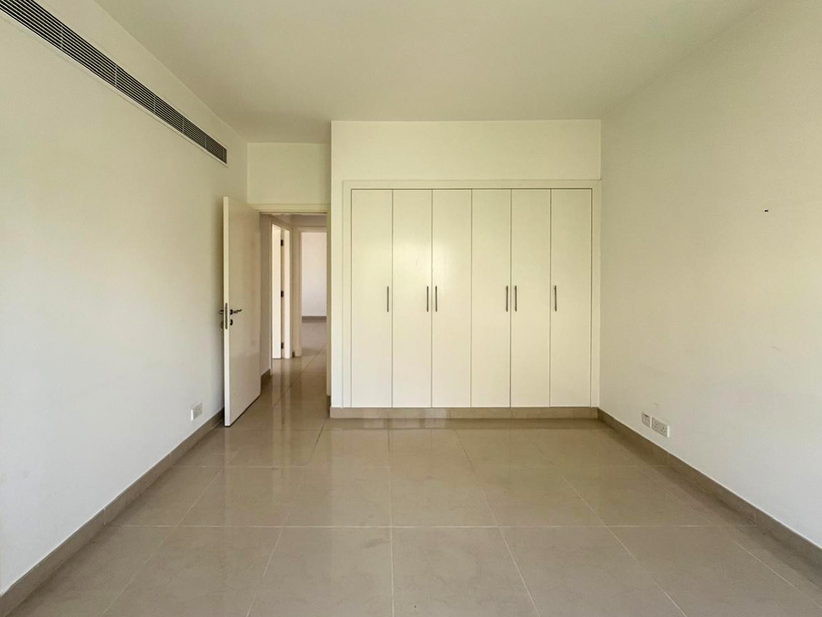 4BR WITH MAID | VACANT | EMIRATES HILL VIEW