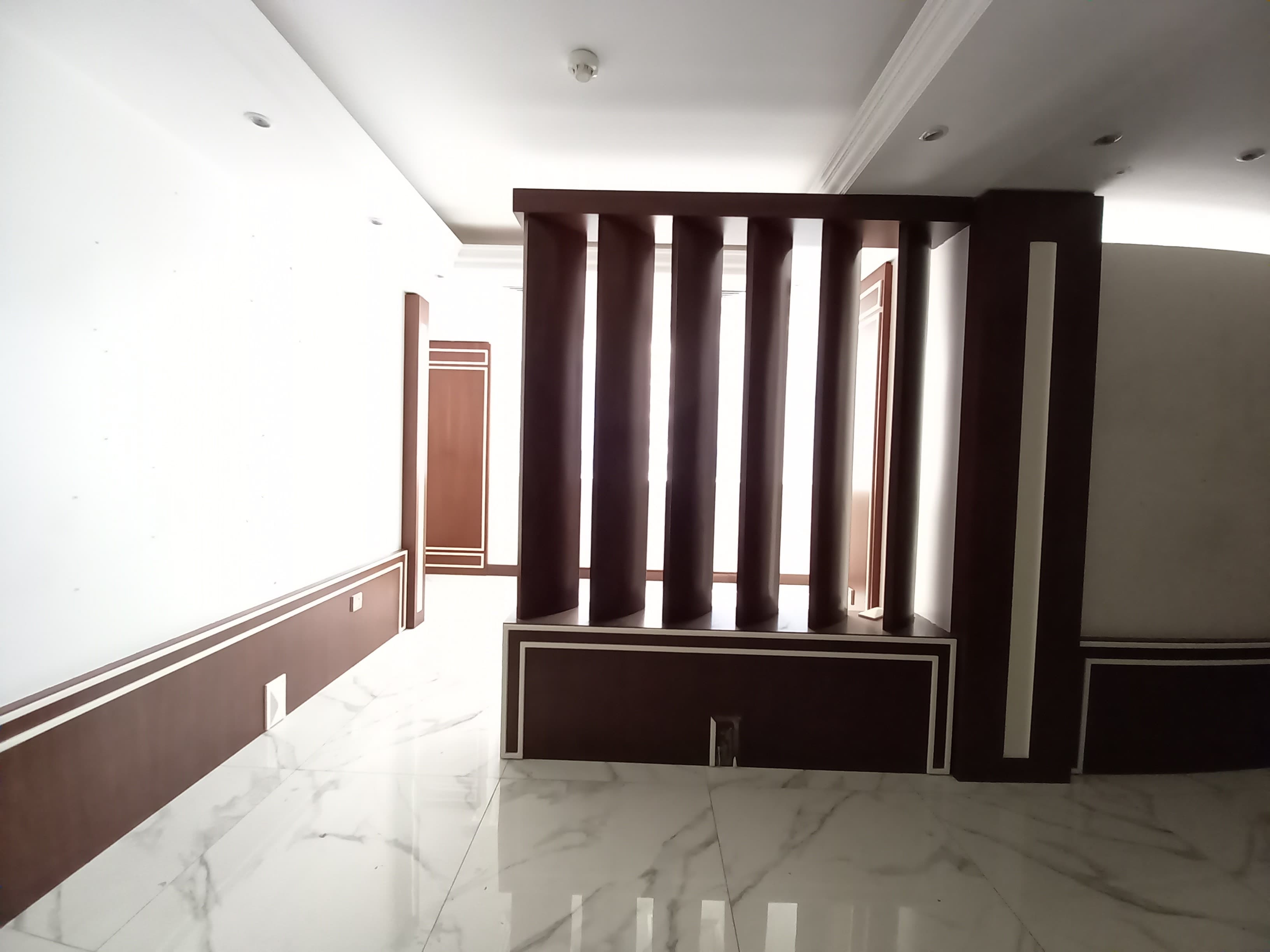 Ideal Fitted | Nearby Corniche | Ready To Move