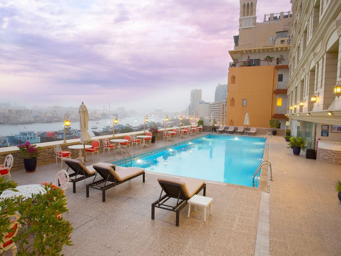TERRACE POOL LOUNGE | CREEK VIEWS | SHISHA READY