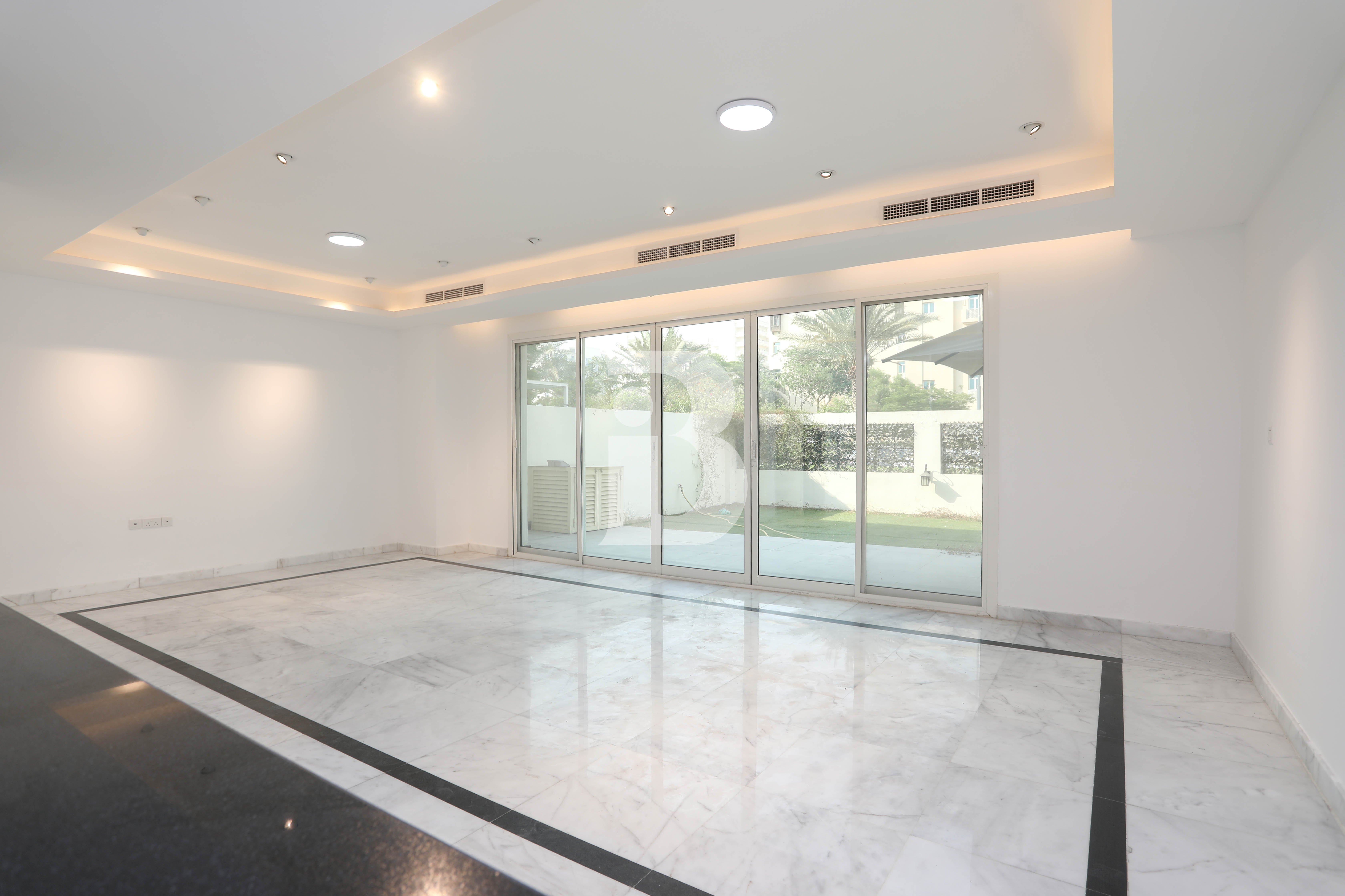 All ensuite - Walking distance ro Metro