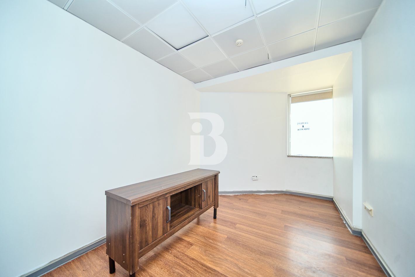 FULLY FITTED | NEAR METRO | PARTITIONS DONE