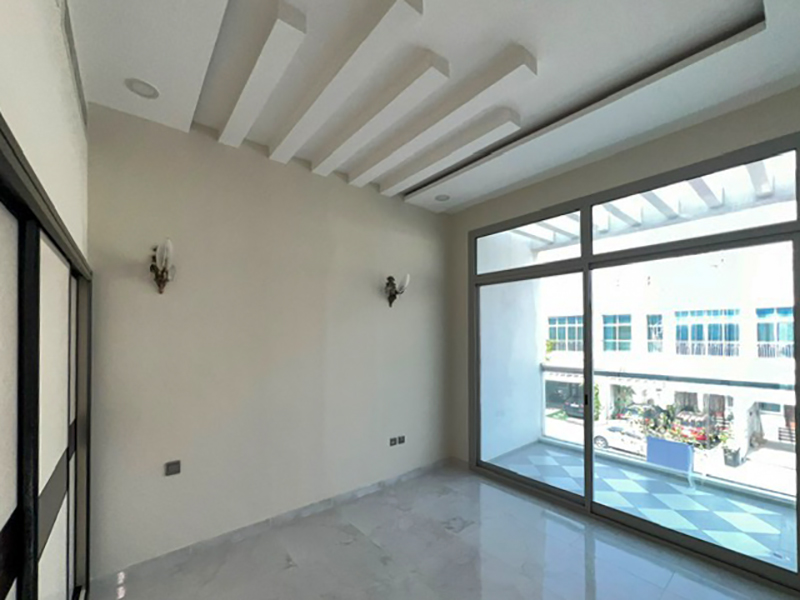 CORNER UNIT | MAINTAINED | 4BED + MAIDS | VACANT