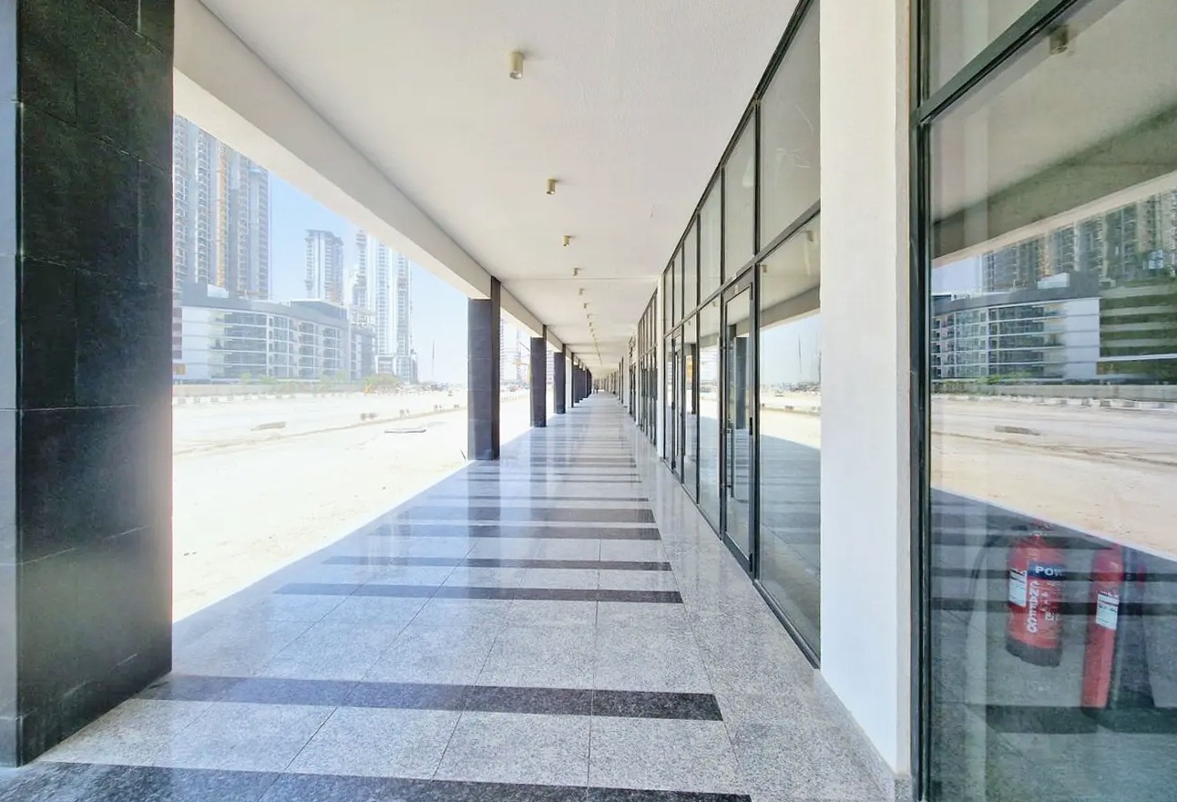 Burj Khalifa View | Shell and core | Active Area