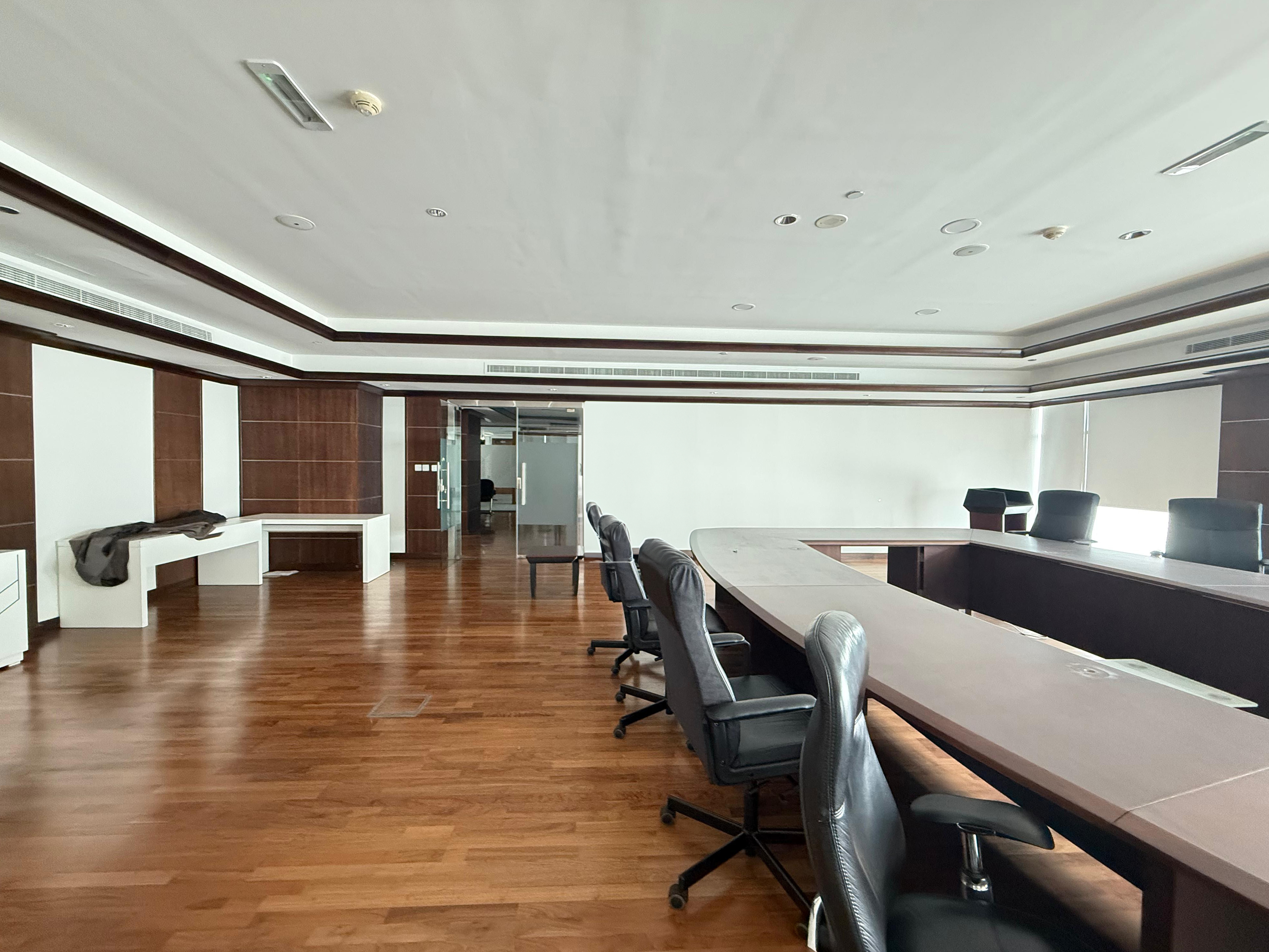VACANT | HIGHFLOOR | MULTIPLE OPTIONS
