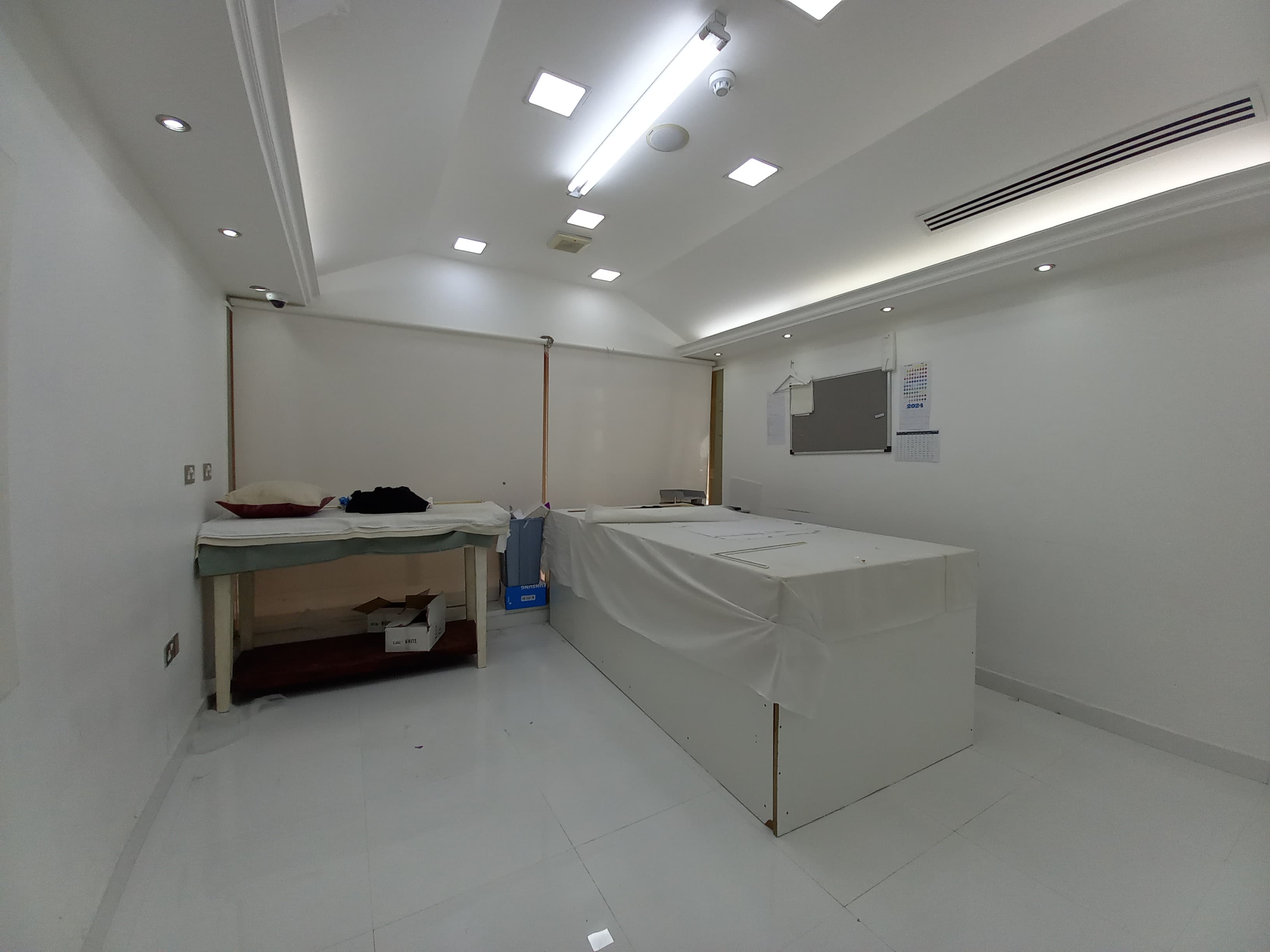 Spacious Office for Rent | Prime Corniche Location