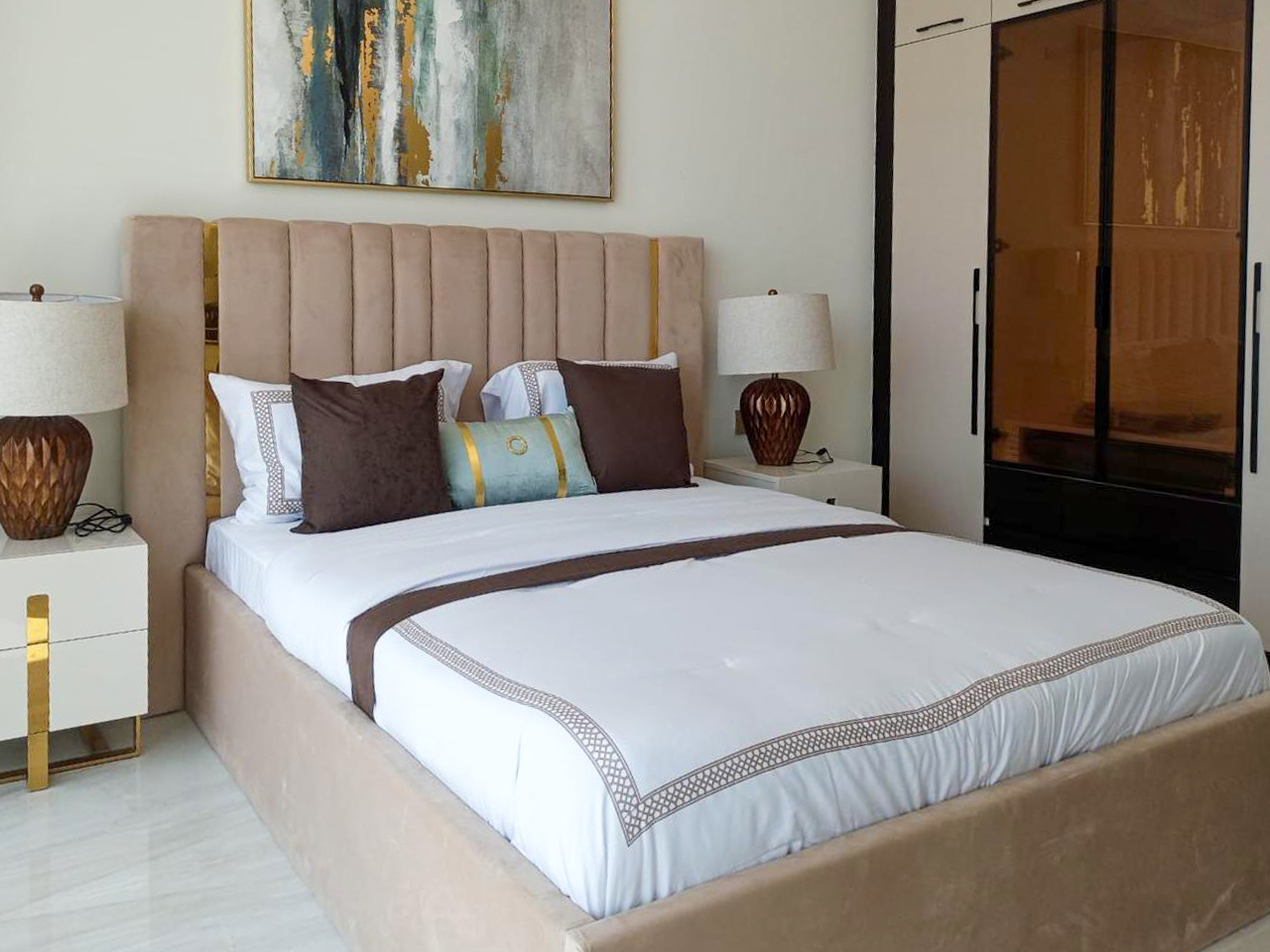 Luxurious 2BHK | Furnished | POOL VIEW