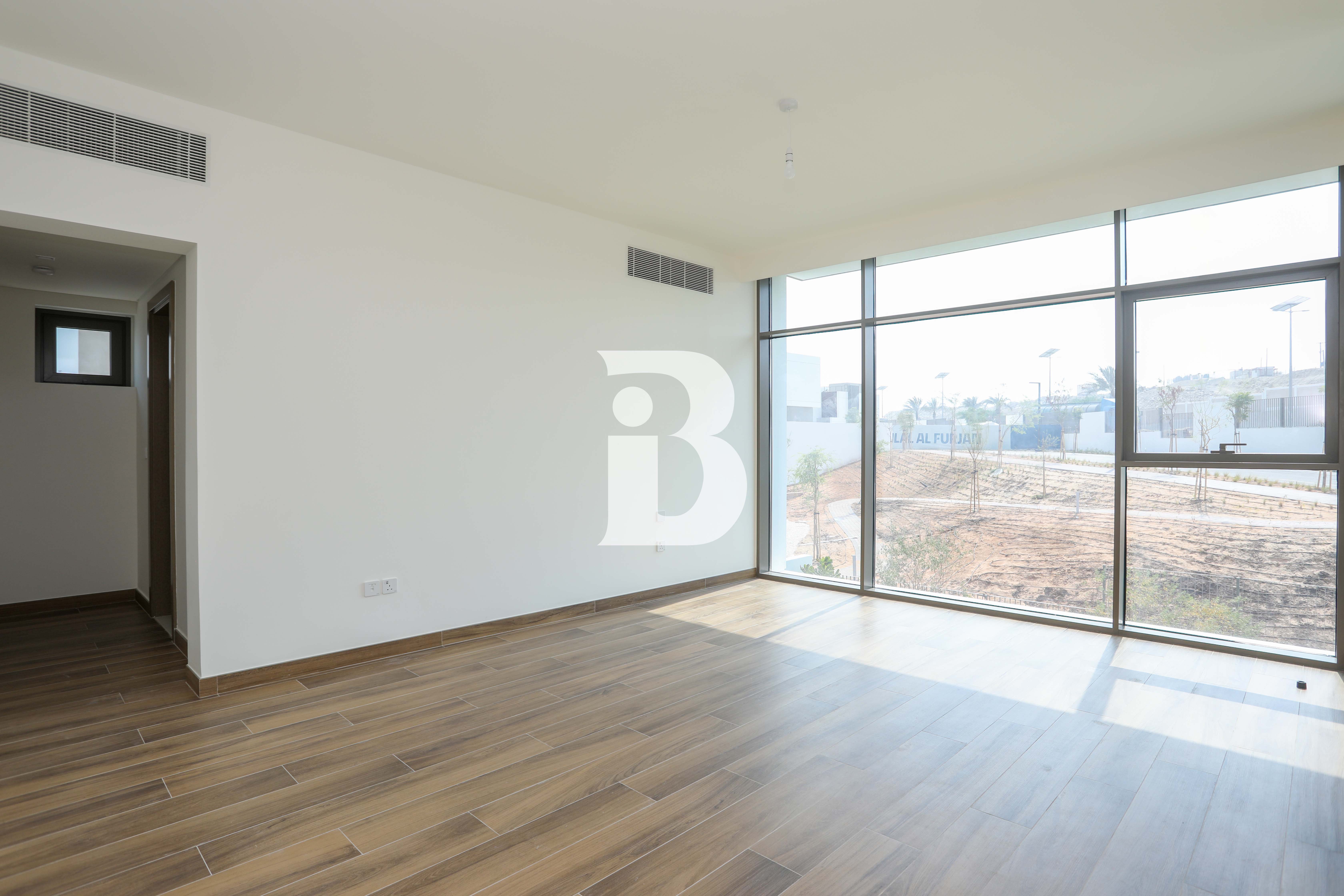 Corner | Elevated | Landscaped | Skyline View