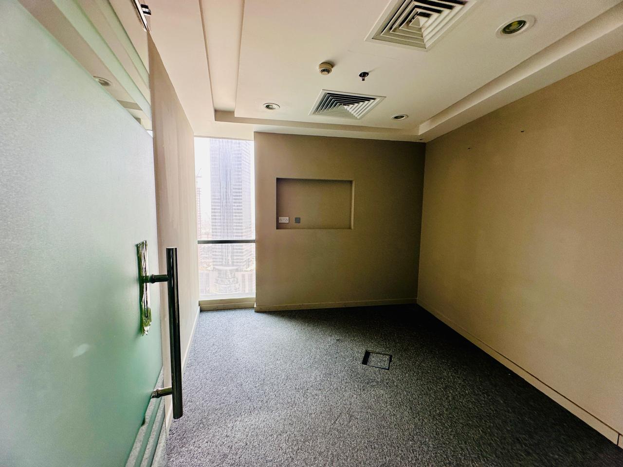 Fitted office I Prime Location I Near Metro