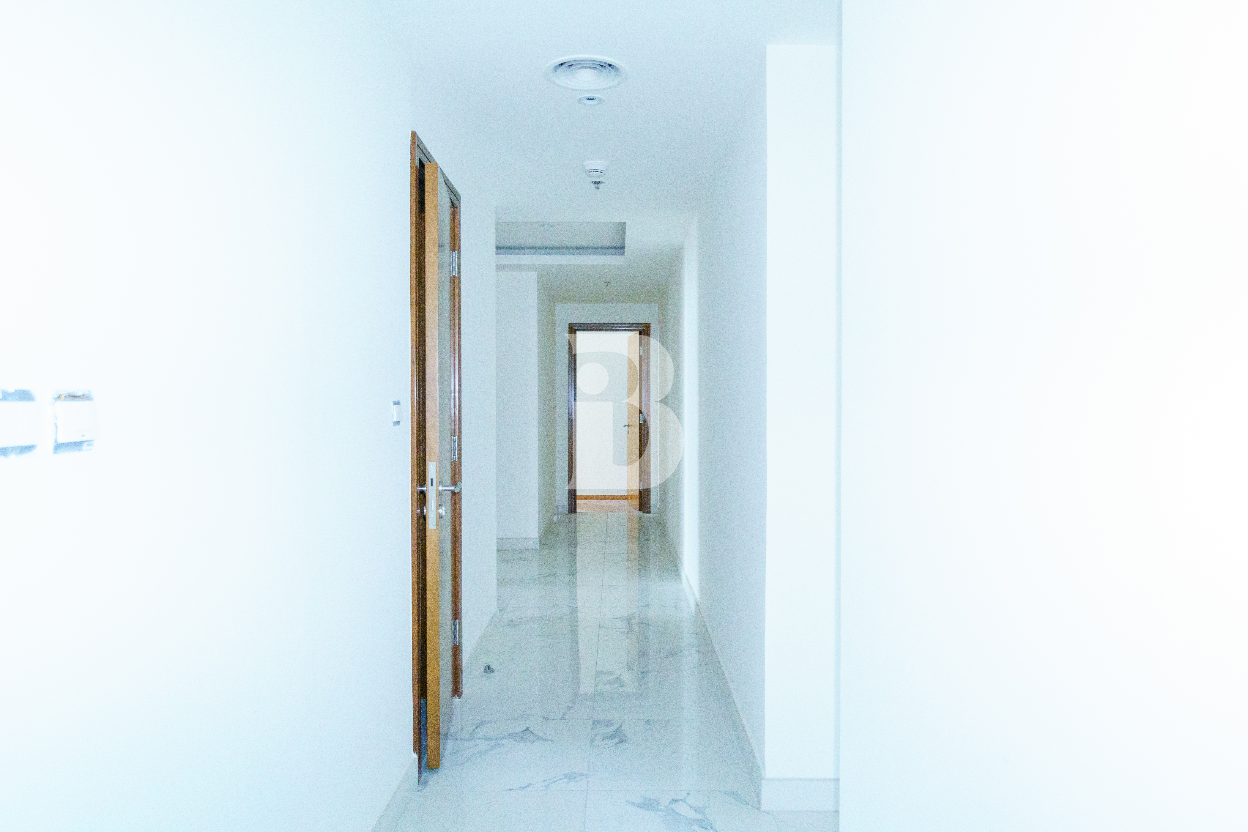 PRIME LOCATION | 4 PLUS MAIDS | UNFURNSIHED