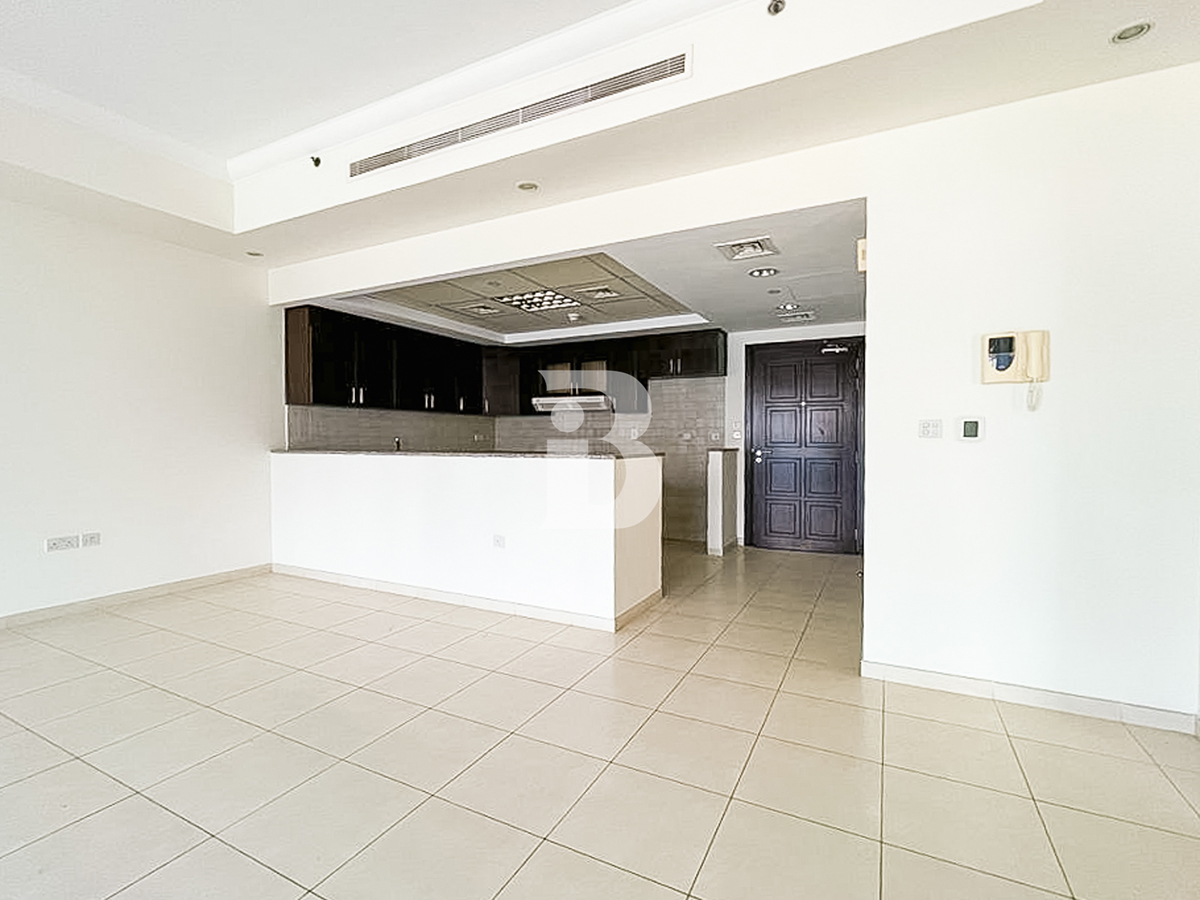 Spacious | Bright | Stable View | Motivated Seller