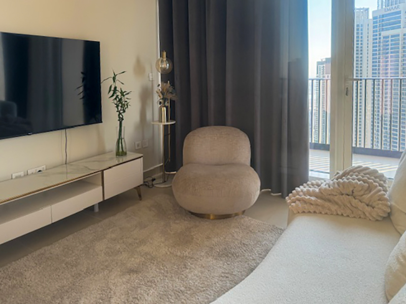 HIGH CEILING | UPGRADED | STUNNING VIEWS