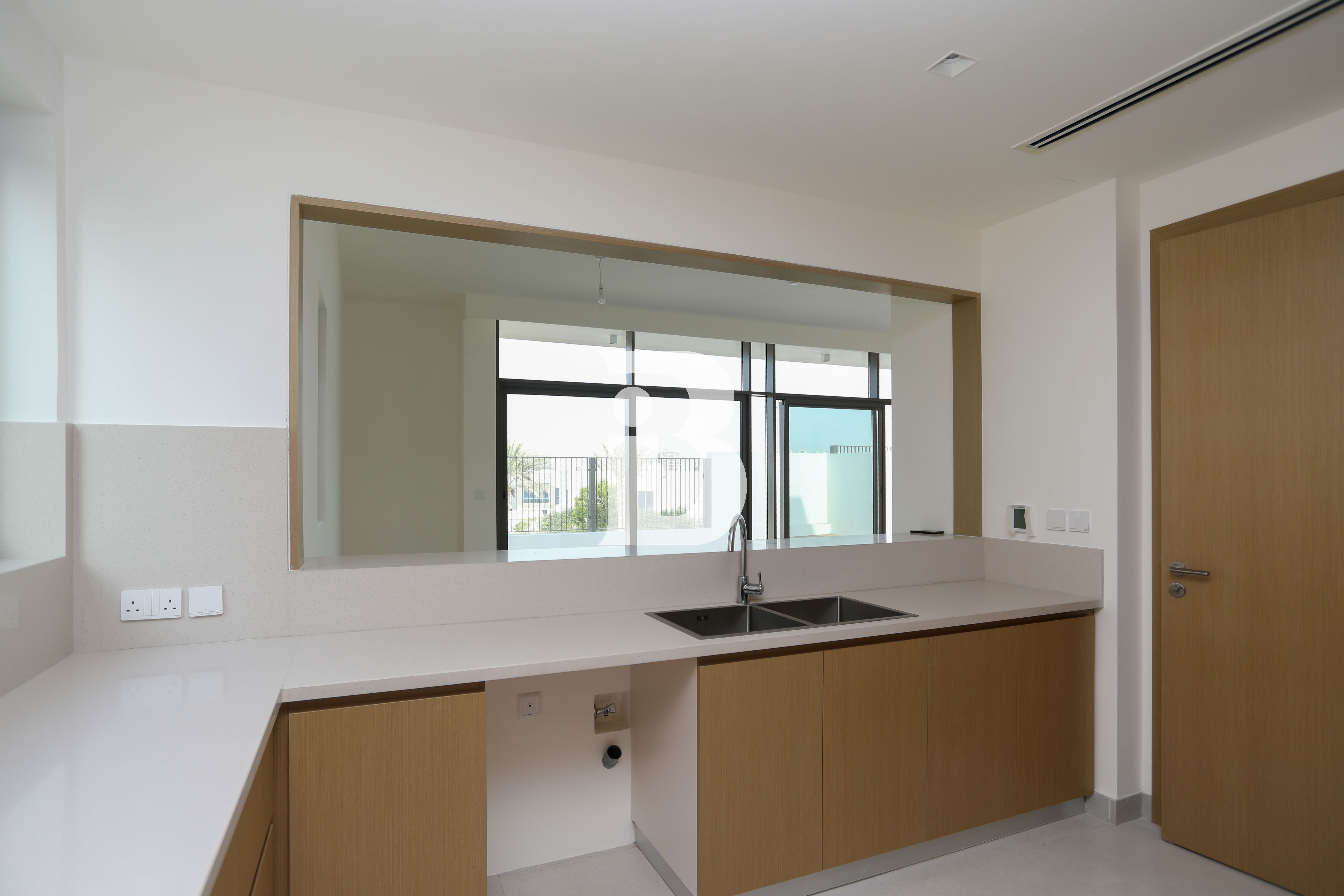 BRAND NEW| GREAT LOCATION | GATED COMMUNITY