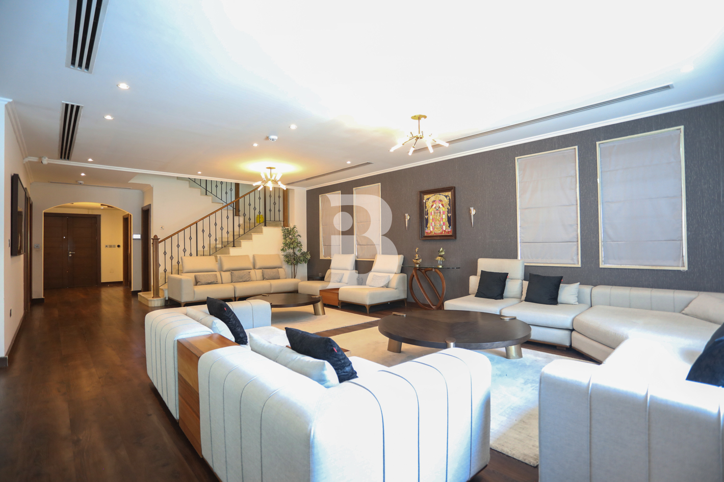 Exclusive |Home theatre| close to park